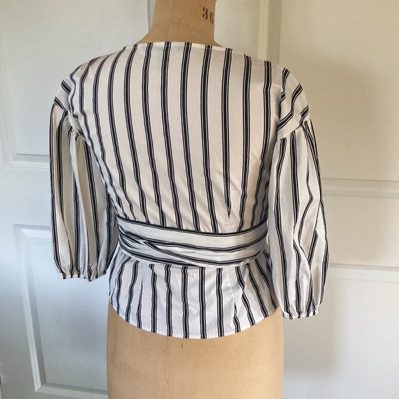 White House Black Market Wrap Top - Picture 2 of 6